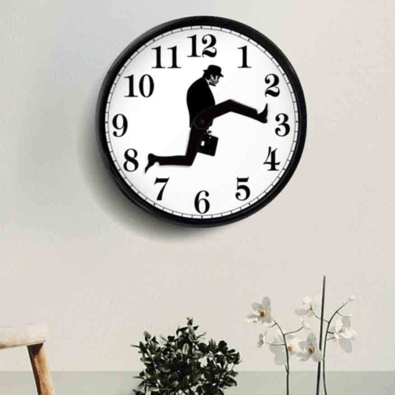 Skanto | Ministry of Stupid Walks Clock