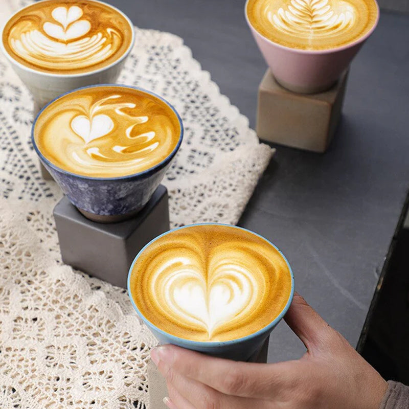 Grovt keramikk kaffekopp med base konisk couture kopp & base sett | Skanto
