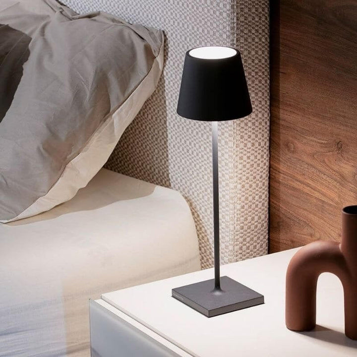 Moderne Oppladbar LED Trådløs Bordlampe | Skanto