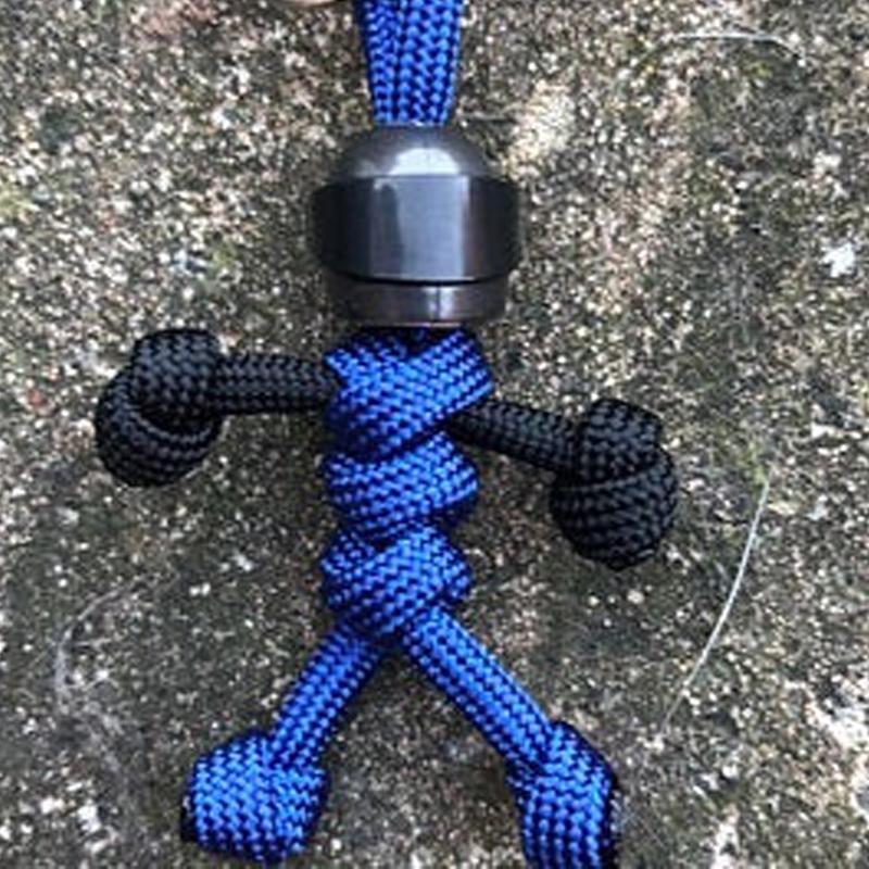 Skanto | Flettet Tau Paracord Buddy Nøkkelring