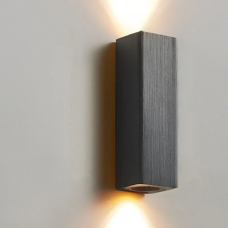 LumiGlow - Stillegående LED Vegglampe med Varme og Kjølige Lys | Skanto