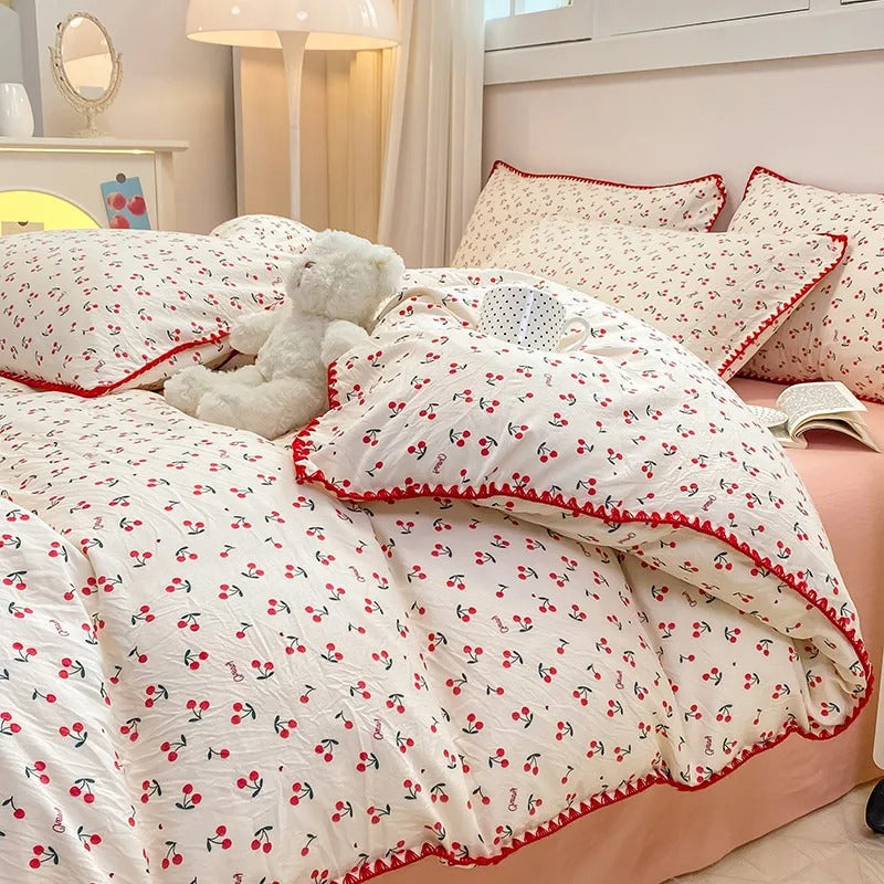 Skanto | Blossom & Berry Drøm Sengetøy Sett 4pcs Blomster Dynebeskytter