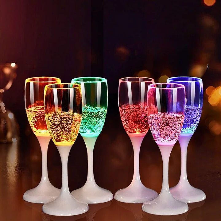 GlowSip - LED-belyst vinglasssett (6 stk) Skanto