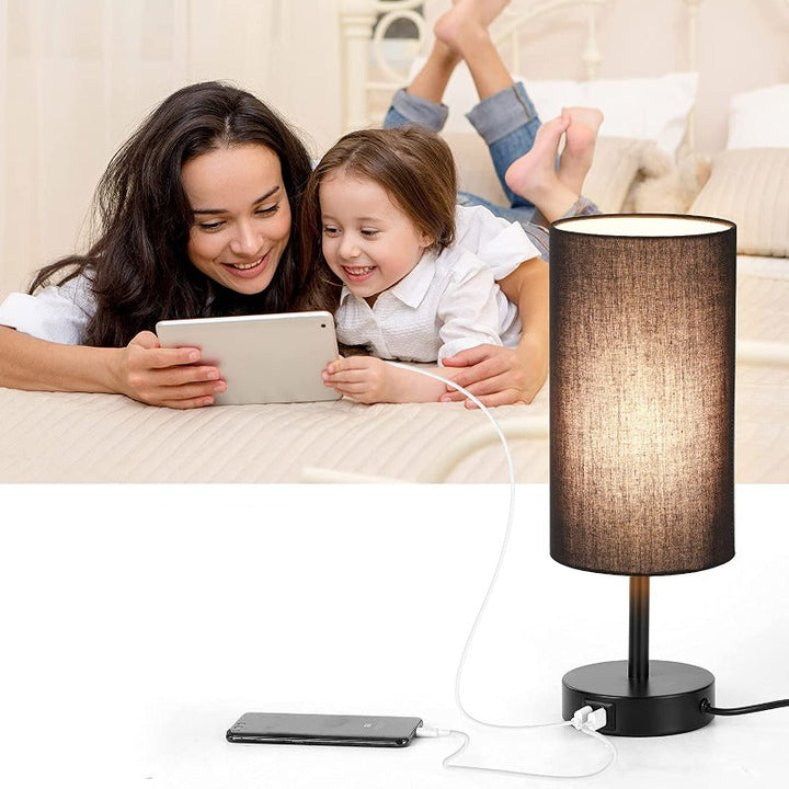 Skanto | Lampe med USB-tilkobling Berøringskontroll Bordlampe for Soverom Tre 3-trinns dimbar Sengelampe med Rund Linestoffskjerm for Stue, Studenthybel, Hjemmekontor