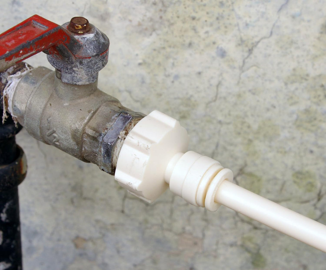 Skanto | Sprinklersystem – Vannslange med spraydysjer for forfriskende avkjøling i hagen