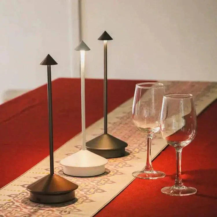 Skanto | BeamLuxe - Elegant Trådløs Bordlampe