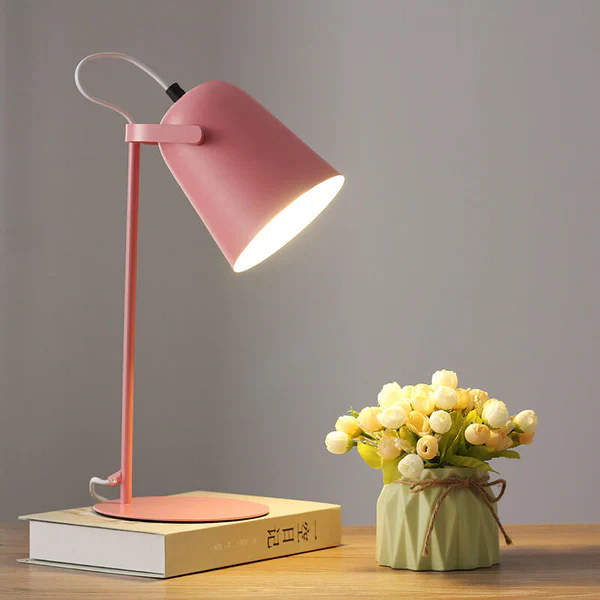 Skanto | Nordic Macaron Farge Kreativ Jernbøtte Design Lys Bordlampe