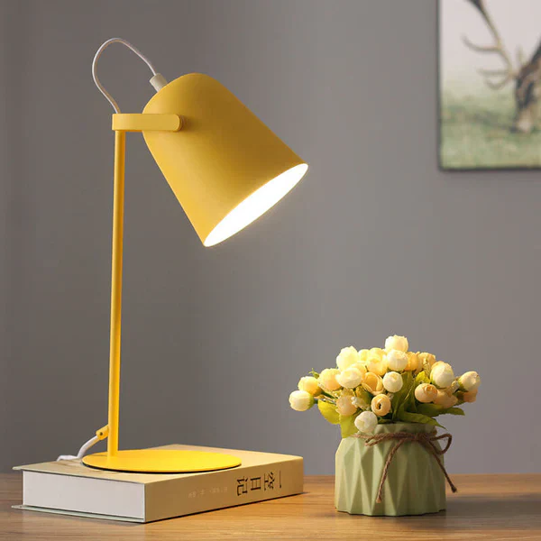 Skanto | Nordic Macaron Farge Kreativ Jernbøtte Design Lys Bordlampe