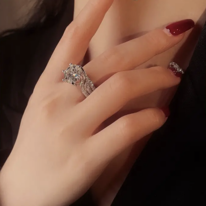 Skanto | 3-karats Super Flash Moissanite Ring