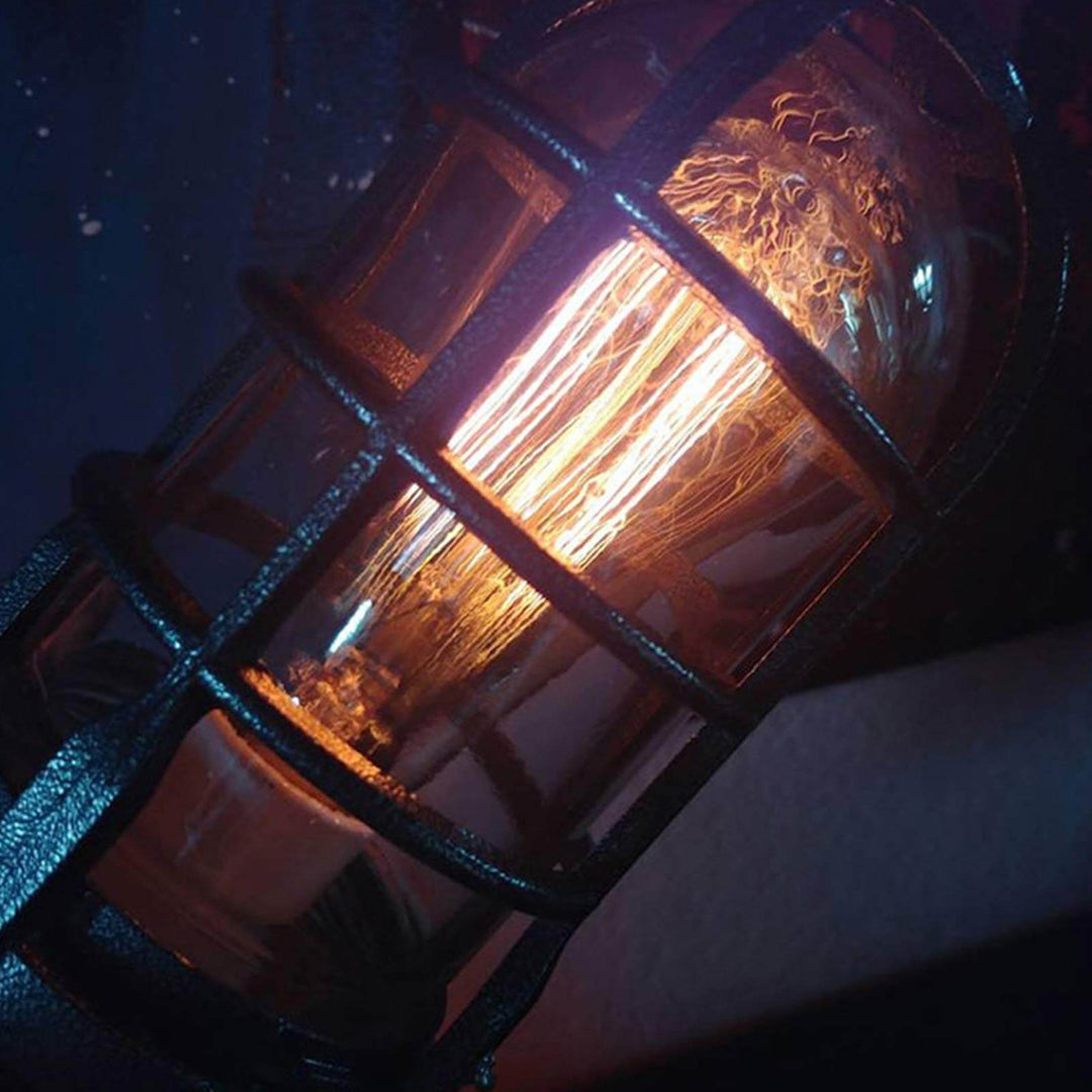 Skanto | VINTAGE STEAMPUNK ROCKLAMPE