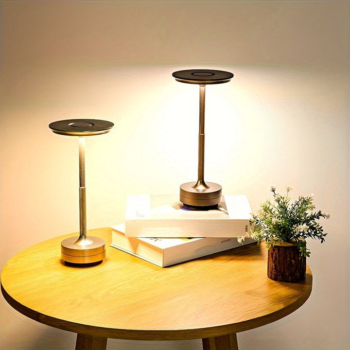 LumiTaf – Moderne LED Bordlampe med USB Skanto