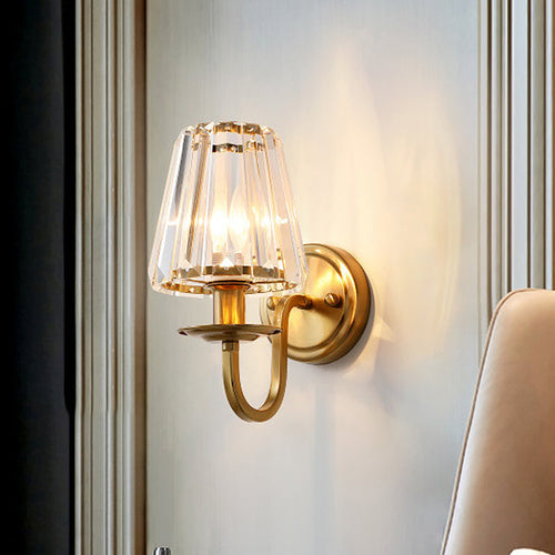 Moderne Kjegle Vegglampe 1 Hode K9 Krystall Vegglysestake i Gull med Buearm | Skanto