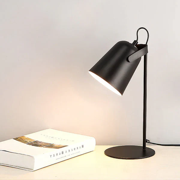 Skanto | Nordic Macaron Farge Kreativ Jernbøtte Design Lys Bordlampe