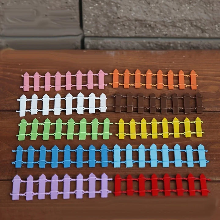 Skanto | Miniatyrtre hagegjerde – Fargerik dekorasjon for fehage og modellbygging