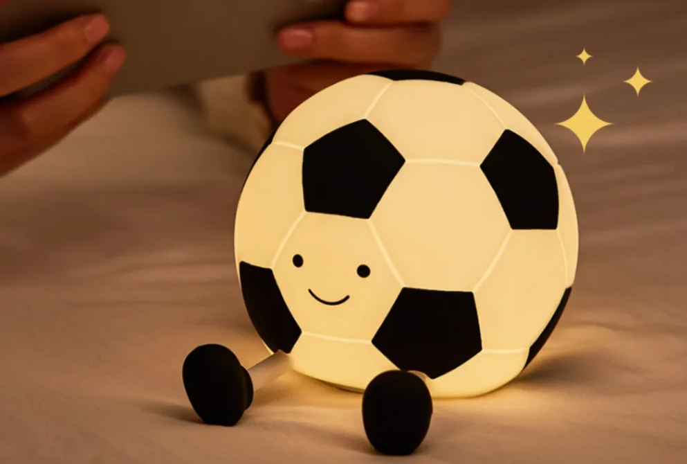 Skanto | Oppladbar fotball silikon nattlampe – GlowKick