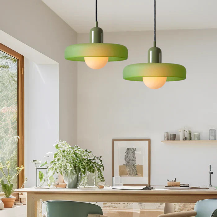 Bauhaus Fargerik Glass Pendelampe - Moderne Designlampe for Stue og Spisestue | Skanto