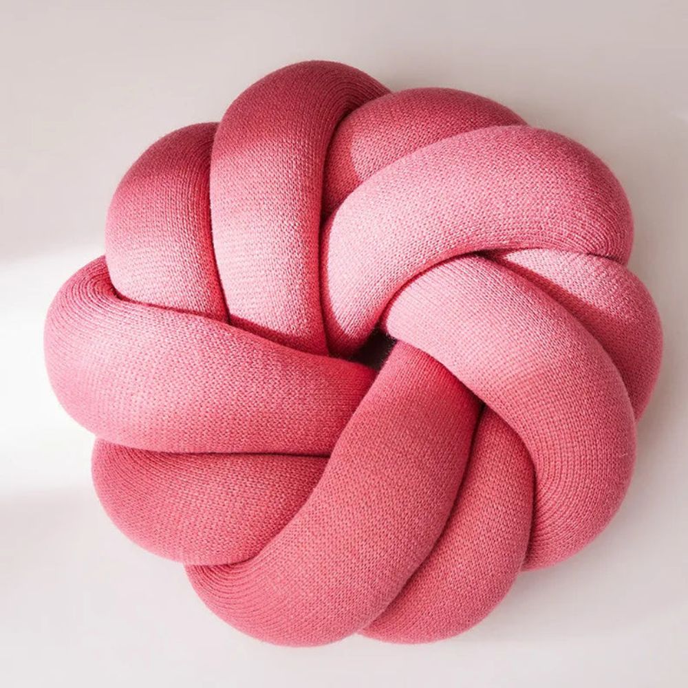 Skanto | Puffy Pretzel Cushion