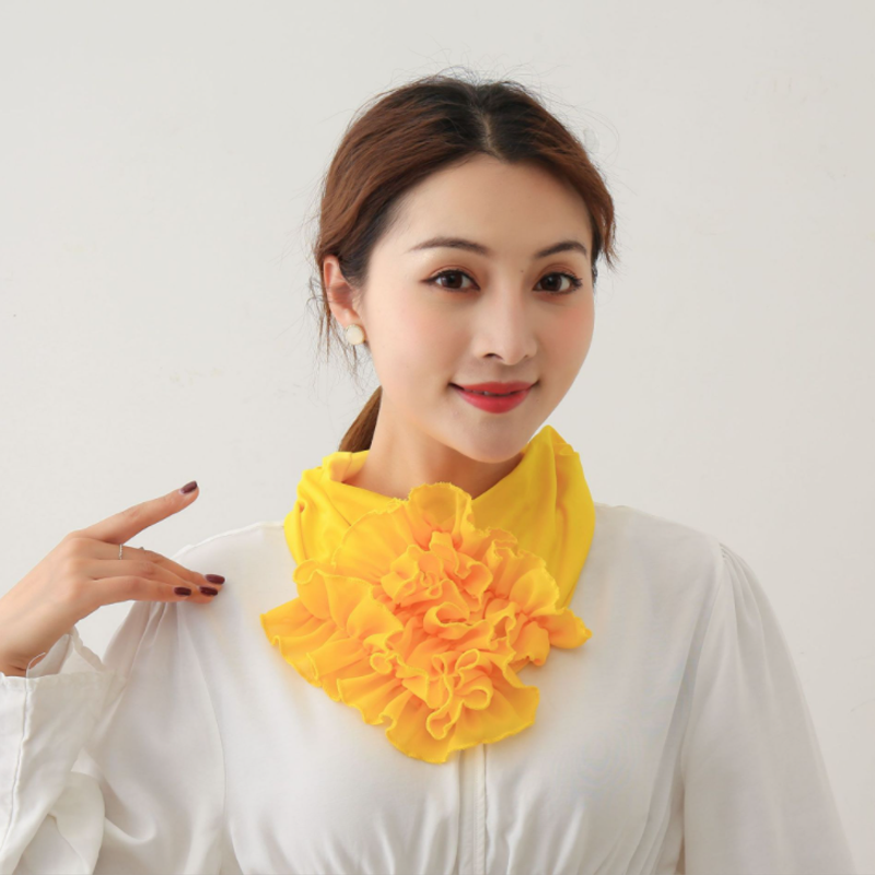 Skanto | Fashion Blonde Skjerf Blomst Krage