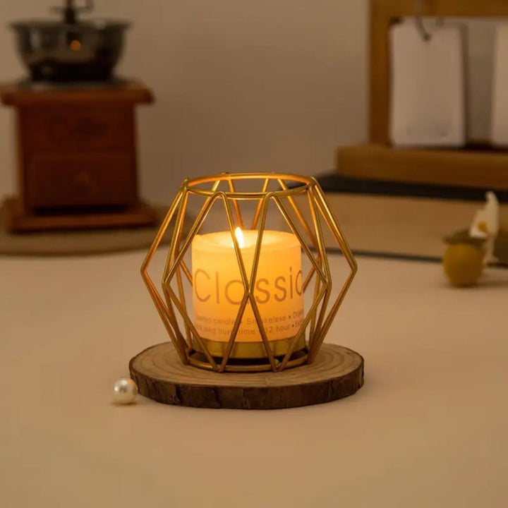 Skanto | Wireframe Sleek Iron Lysestake
