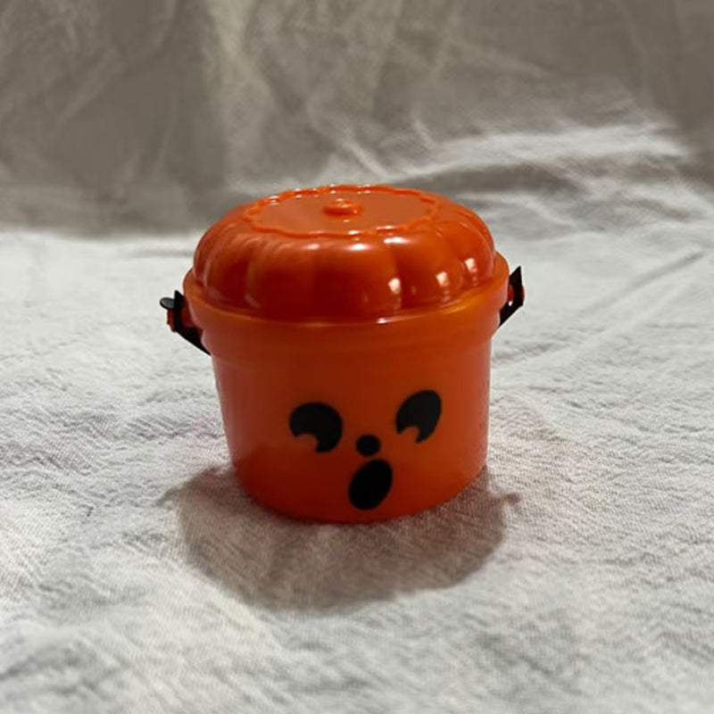 Skanto | Spooky Mini Boo Bucket Figurer