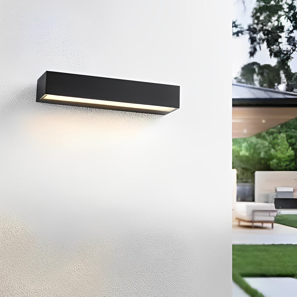 Norvo | Minimalistisk svart vanntett LED-stripe for fasadel belysning