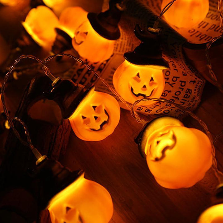 Strålende gresskar girlander Halloween med heksehatter | Skanto