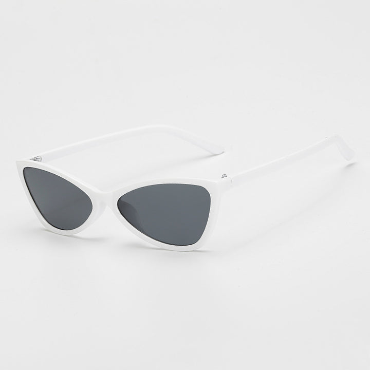 Dame Cat-Eye solbriller med elegant, lett ramme Skanto