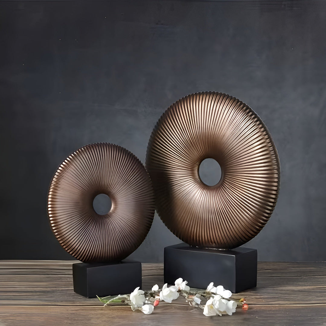 Rund Skulptur i Vintage Stil – Kinesisk Inspirert | Stilren Hjemmedekor laget av Harpiks | Skanto