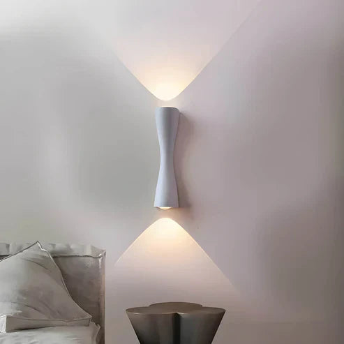 RéconfortGlow – Elegant Vegglampe for Atmosfærisk Belysning Skanto
