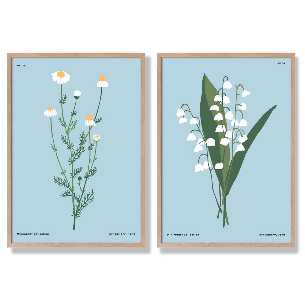 Illustrasjon av en blå villblomst, innrammet sett med 2 kunsttrykk