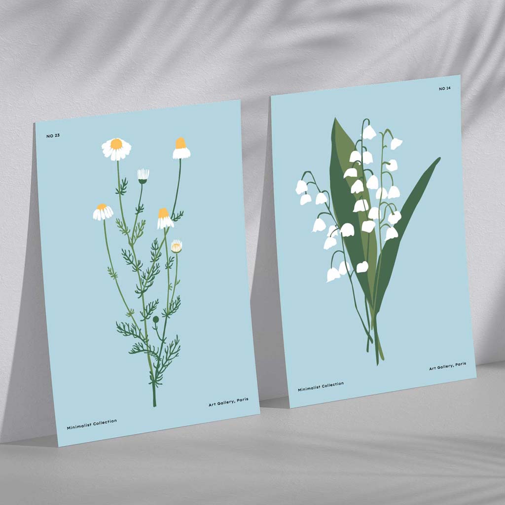 Illustrasjon av en blå villblomst, innrammet sett med 2 kunsttrykk
