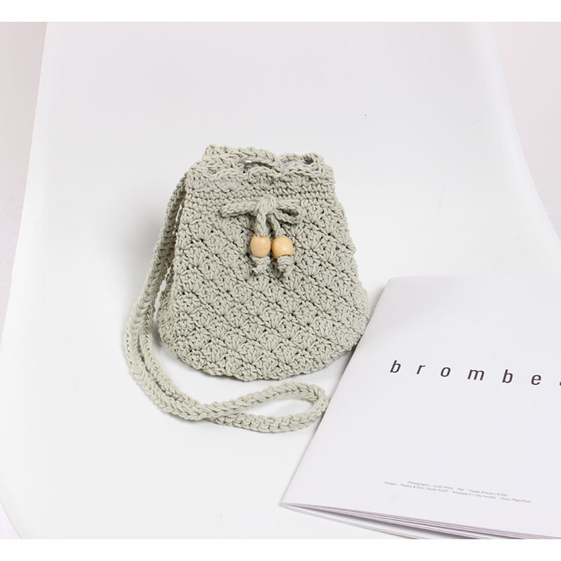 Hand-knotted shoulder bag in modern boho style Skanto