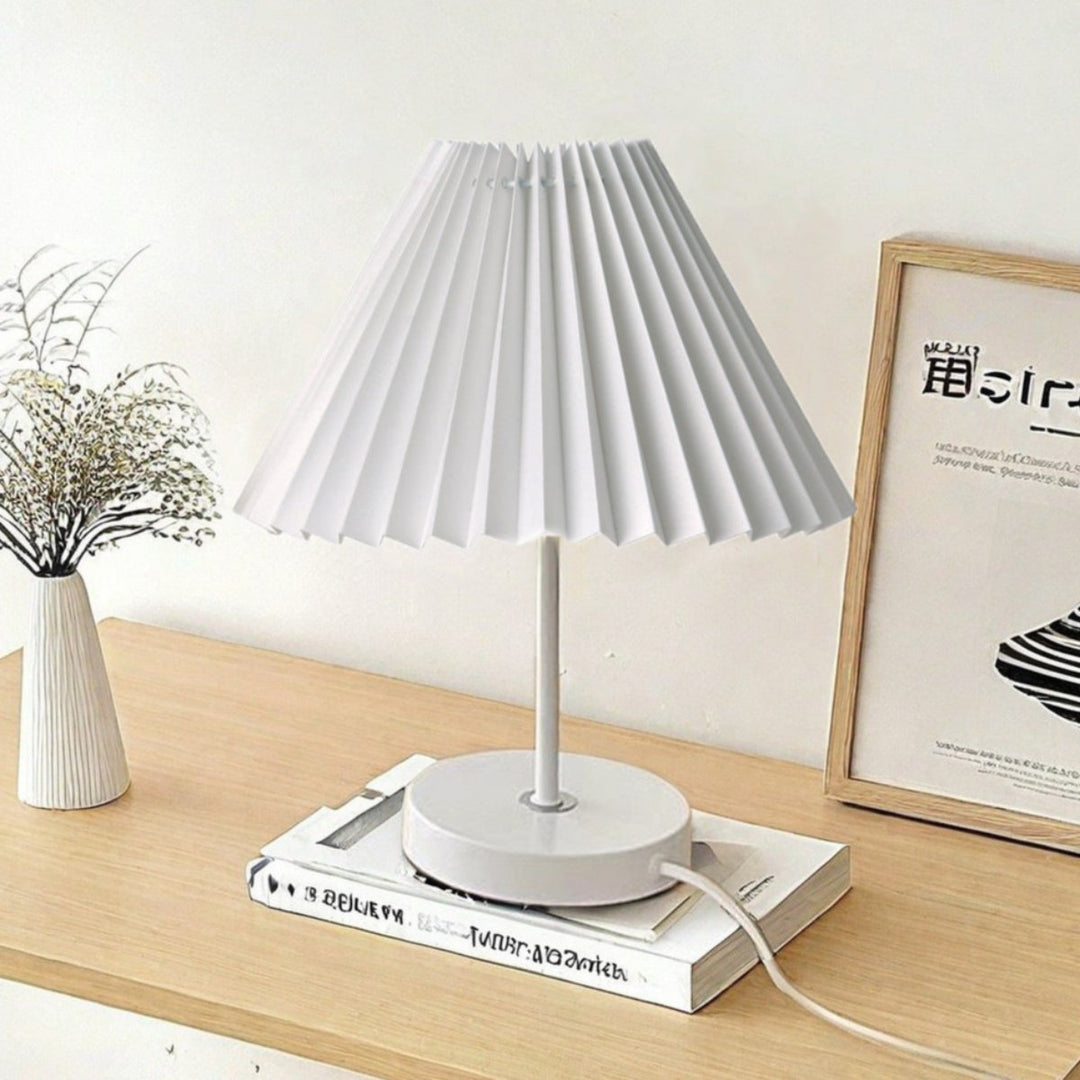 Skanto | Pleatique Bordlampe