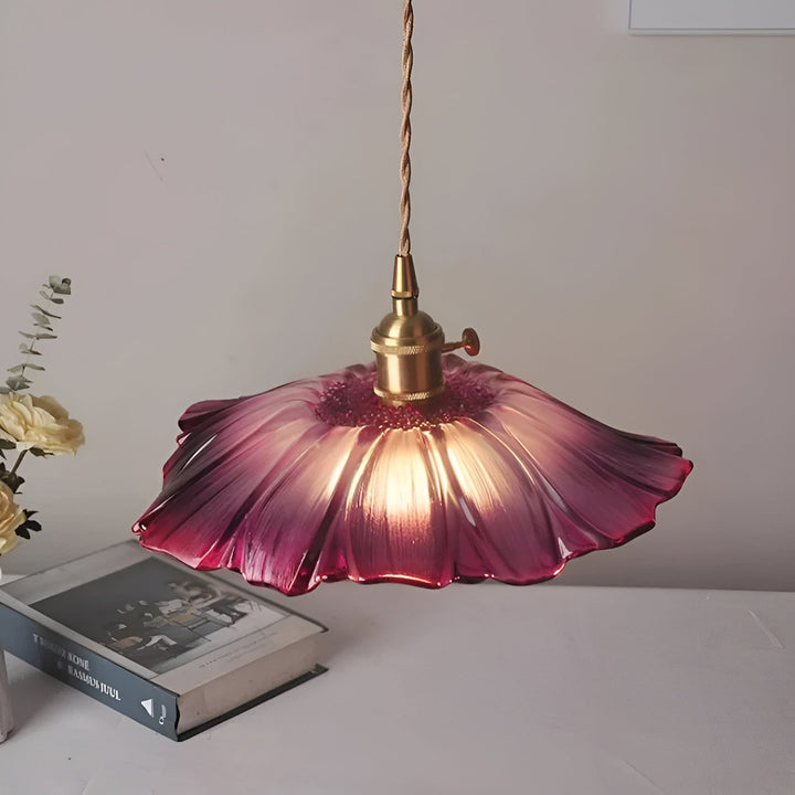 Taklampe med Skantoomstermotiv – Varmt lys og stiligt design | For hjemmet | Skanto