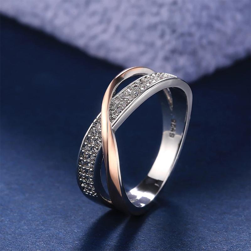 Skanto | X Form Krysset Ring for Kvinner