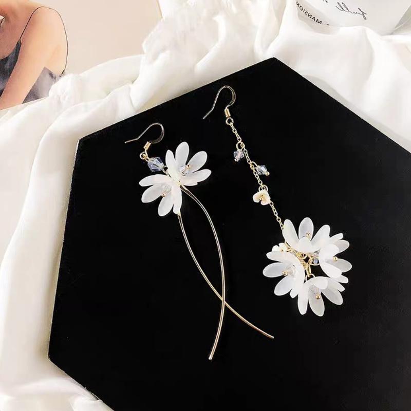 Skanto | Asymmetriske Blomst Øredobber