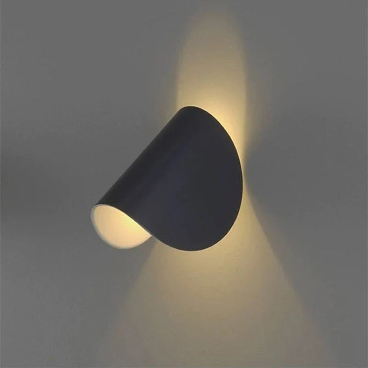 Skanto | Moderne Farget LED Vegglampe i Stilig Design