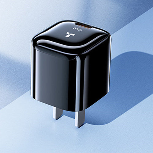 Skanto | Bærbar USB-C PD Vegglader, med hurtigladerchip, for telefon, nettbrett, ørepropper og mer
