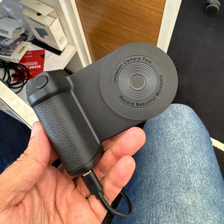 Dimpzy – Multifunksjonell Powerbank med Selfie-funksjon Skanto