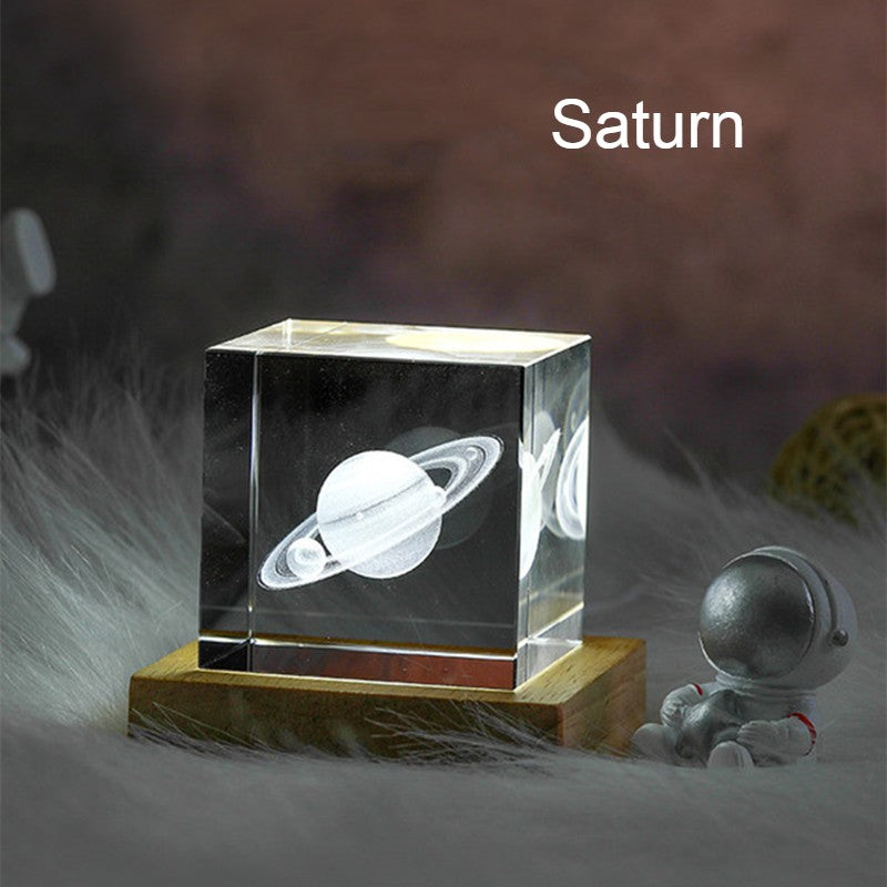 Skanto | 3D Galaxy Krystall Glass Cube med Ladelig Fargerik Lysbase, for Gave & Hjem Dekorasjon