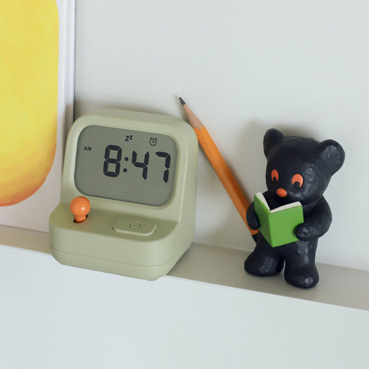 Skanto | Kreativ retro spillkonsoll med timer vekkerklokke