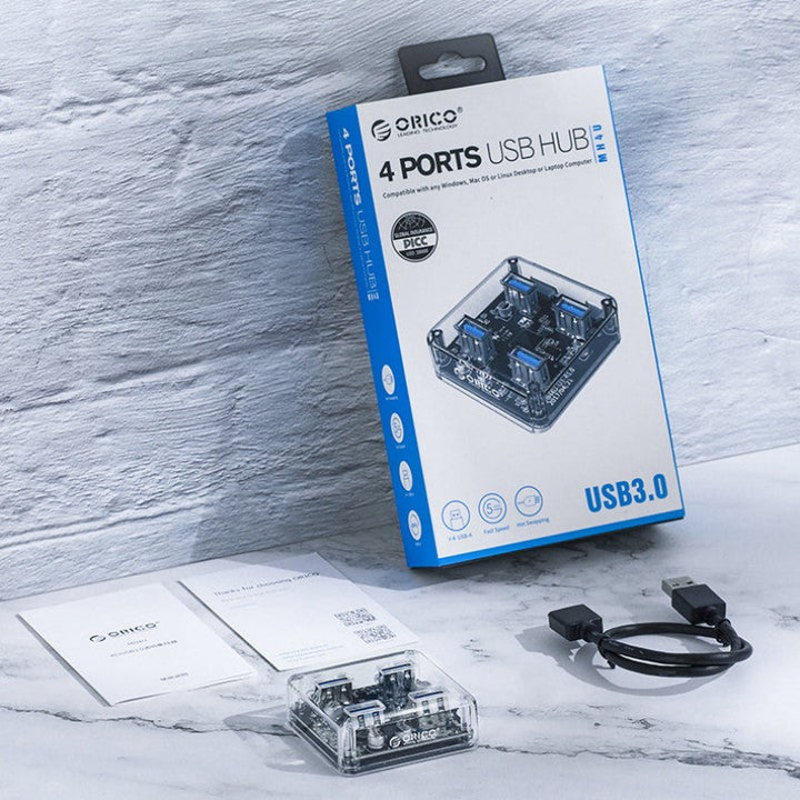 Skanto | Transparent Minimalist 4-Port USB 3.0 Utvidelsesdokk