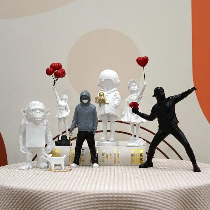 Skanto | Dropshipping Banksy Skulptur Kolleksjon Blomst Kastende Statue Pop Kunst Moderne Ballongjente Figur Kontor Hjem Dekorasjon