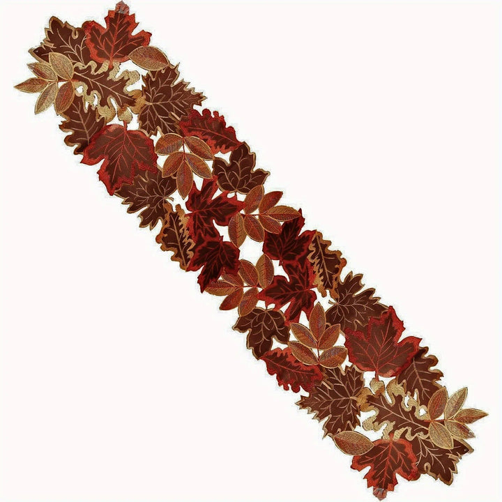 Skanto | HarvestLeaf Bordløper | Brodert Lønnblad Design | Høstdekor i Landlig Stil