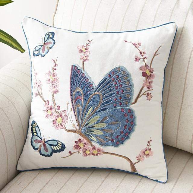 Skanto | Dekorativ pute med broderi i landlig stil