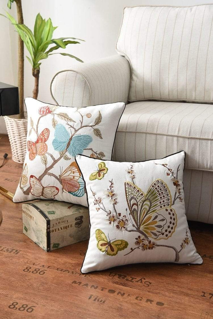 Skanto | Dekorativ pute med broderi i landlig stil