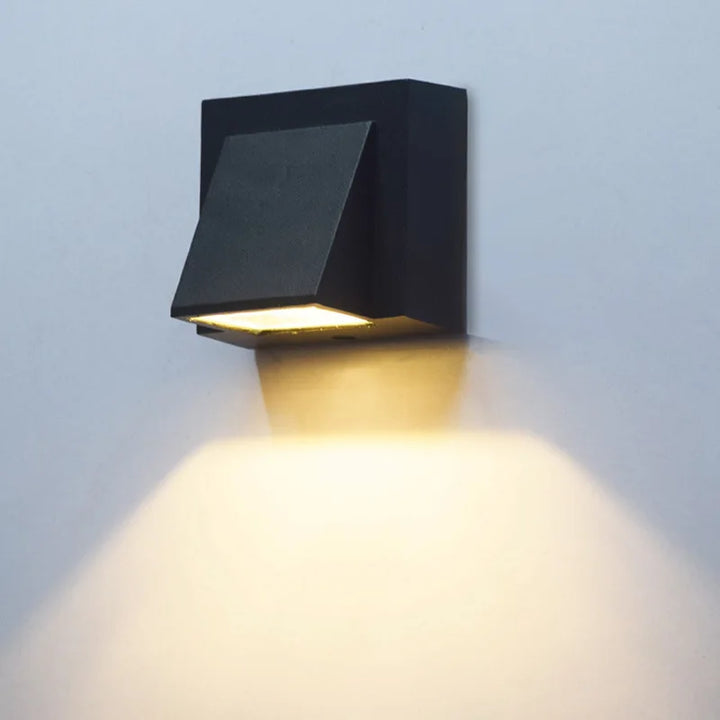 Moderne utevegglys – Værbestandig LED-vegglampe for hage og terrasse | Skanto