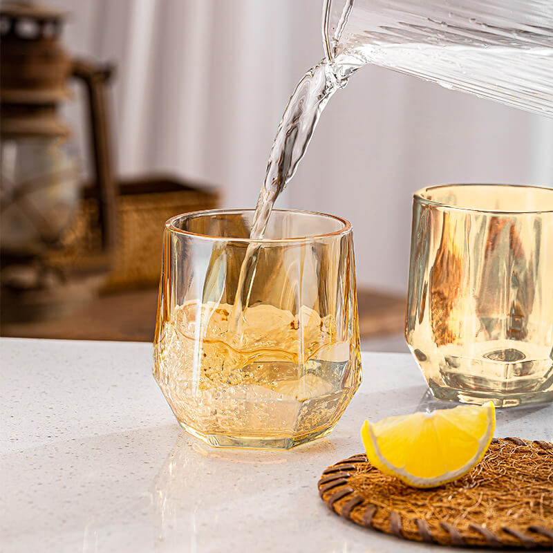 Skanto | Amber hexagonal glasskopper
