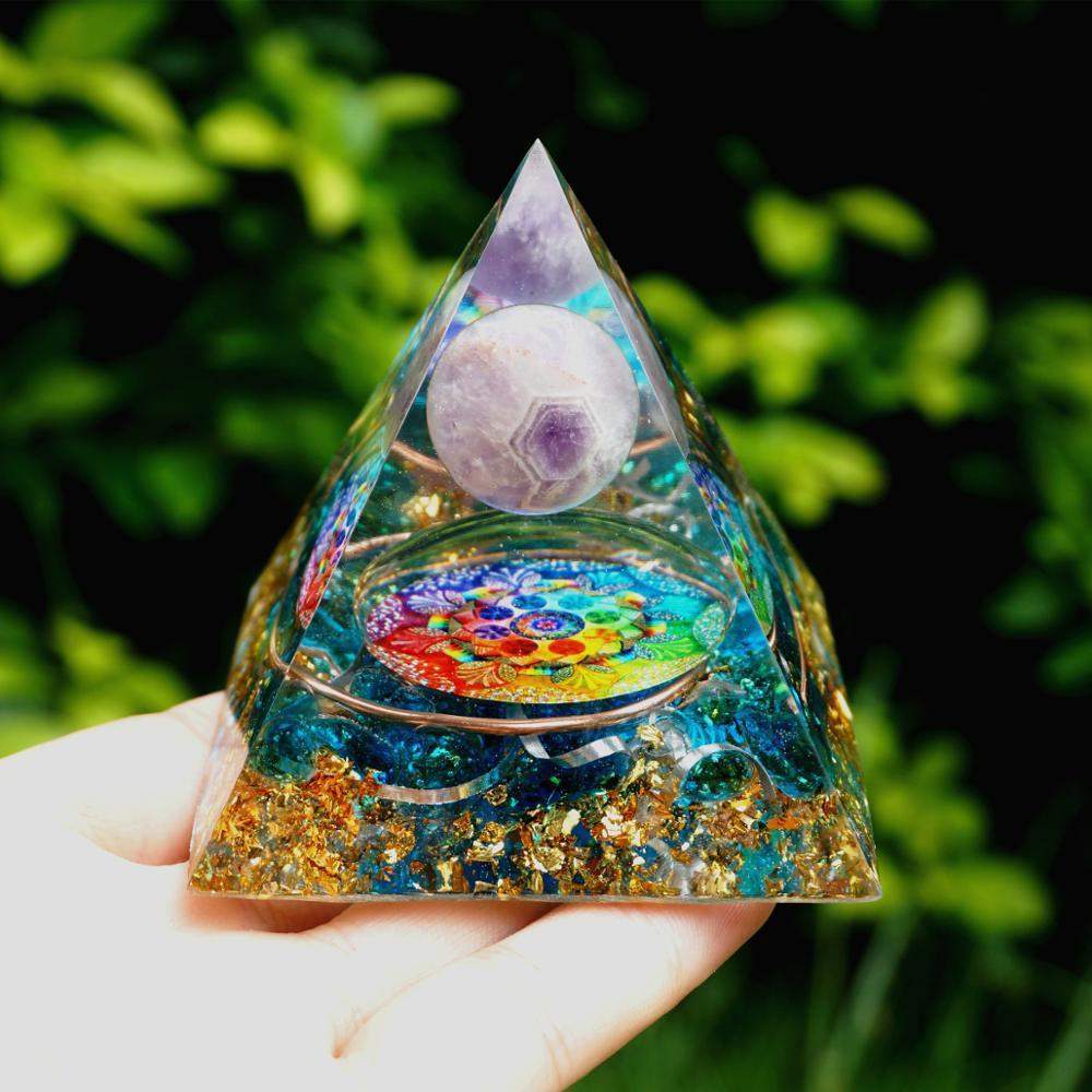 Skanto | Amethyst krystallkule med blå kvarts orgone pyramide