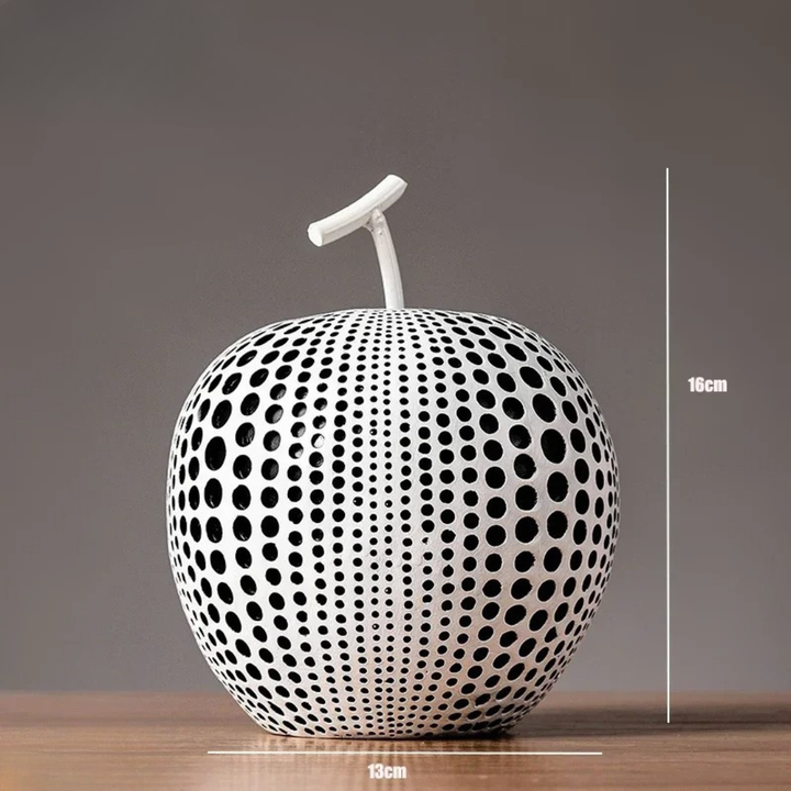Skanto | MonoApple Dekorativ Figur – Svart & Hvit Prikkete Eple